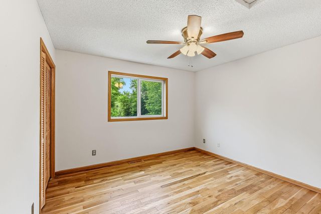 544 Maple Knoll Way NW, Saint Michael, MN 55376