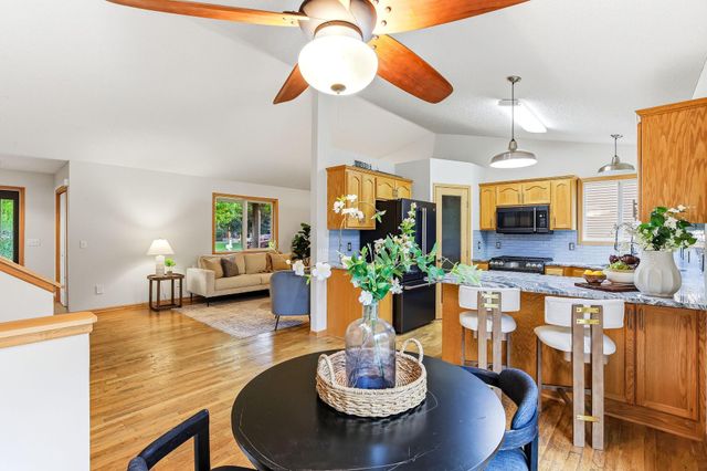 544 Maple Knoll Way NW, Saint Michael, MN 55376
