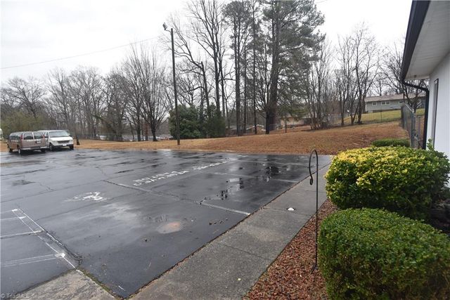 1355 Peachtree Street, Winston-salem, NC 27107