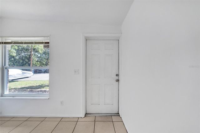 8720 N 48TH STREET, Tampa, FL 33617