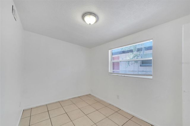 8720 N 48TH STREET, Tampa, FL 33617