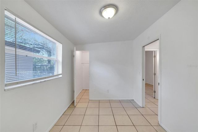 8720 N 48TH STREET, Tampa, FL 33617