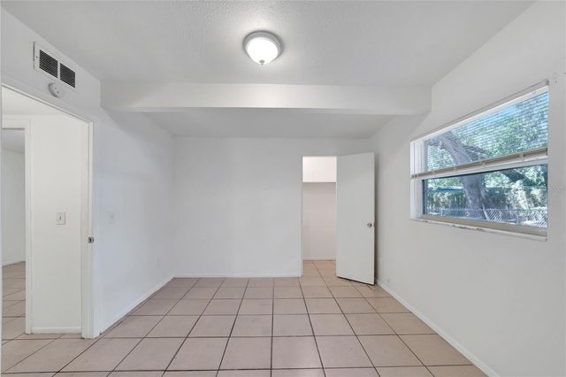 8720 N 48TH STREET, Tampa, FL 33617