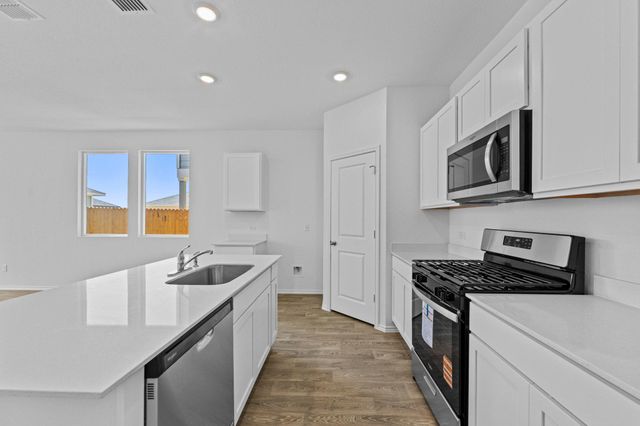 322 Nizao LN, Bastrop, TX 78602