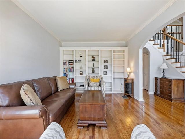 3926 Thompson Lake Drive, Buford, GA 30519