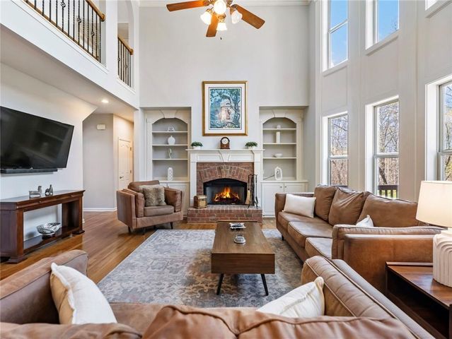 3926 Thompson Lake Drive, Buford, GA 30519