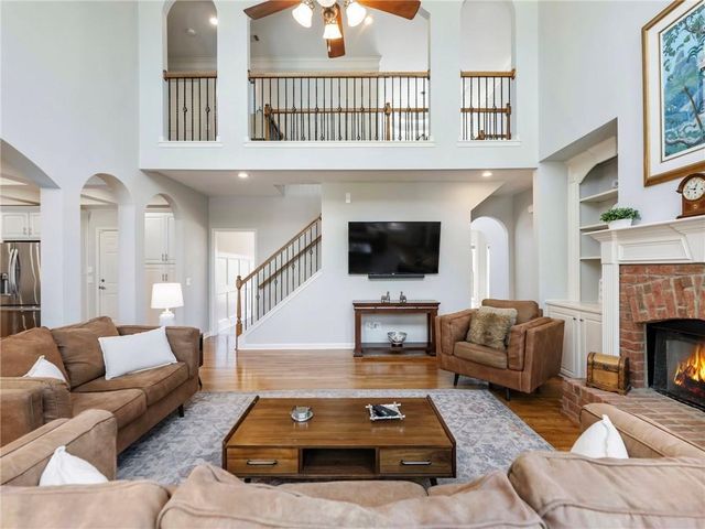 3926 Thompson Lake Drive, Buford, GA 30519