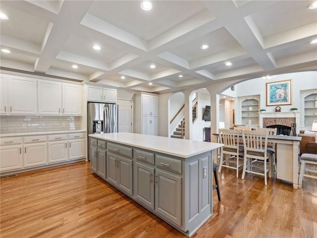 3926 Thompson Lake Drive, Buford, GA 30519