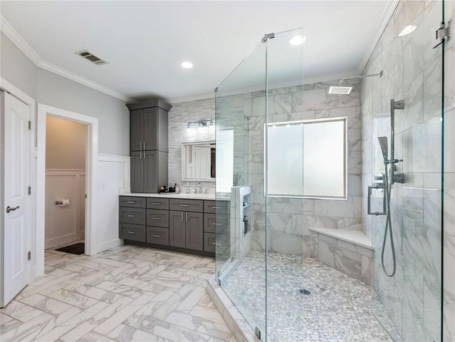 3926 Thompson Lake Drive, Buford, GA 30519