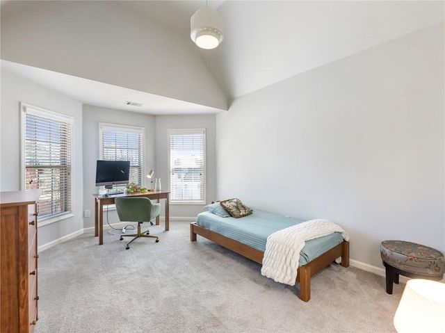 3926 Thompson Lake Drive, Buford, GA 30519