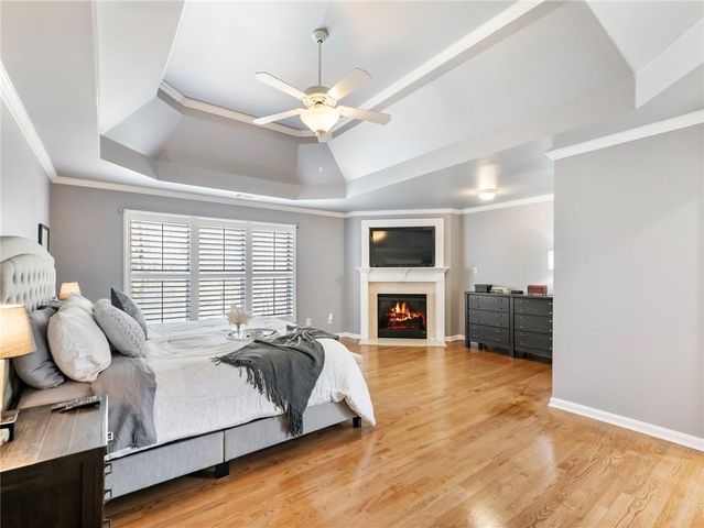 3926 Thompson Lake Drive, Buford, GA 30519