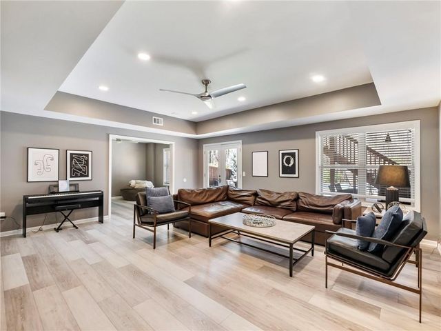 3926 Thompson Lake Drive, Buford, GA 30519