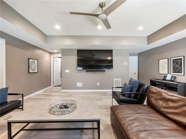 3926 Thompson Lake Drive, Buford, GA 30519