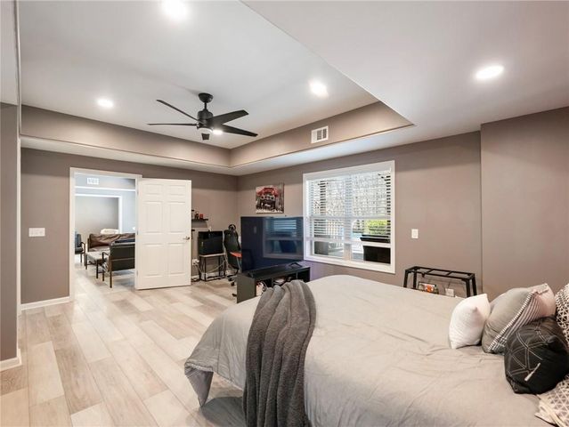 3926 Thompson Lake Drive, Buford, GA 30519