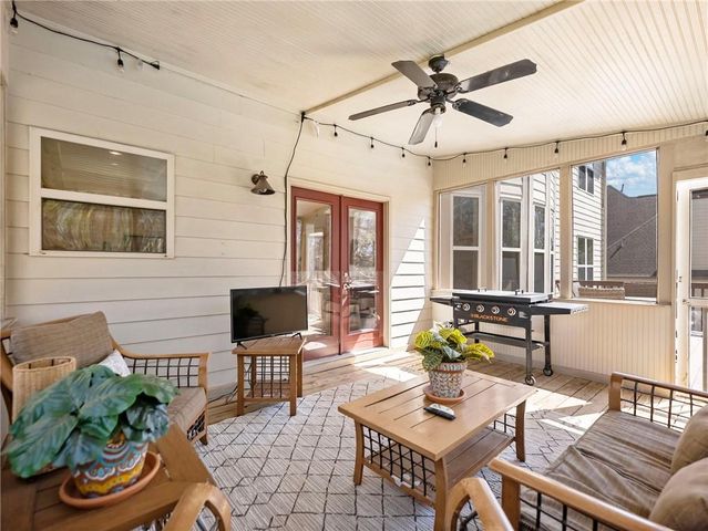 3926 Thompson Lake Drive, Buford, GA 30519