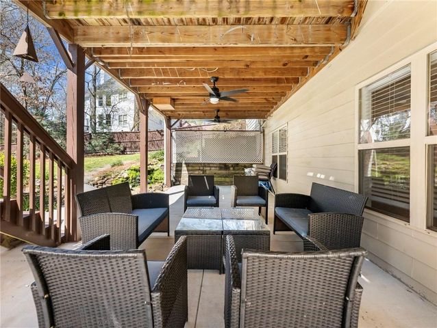 3926 Thompson Lake Drive, Buford, GA 30519