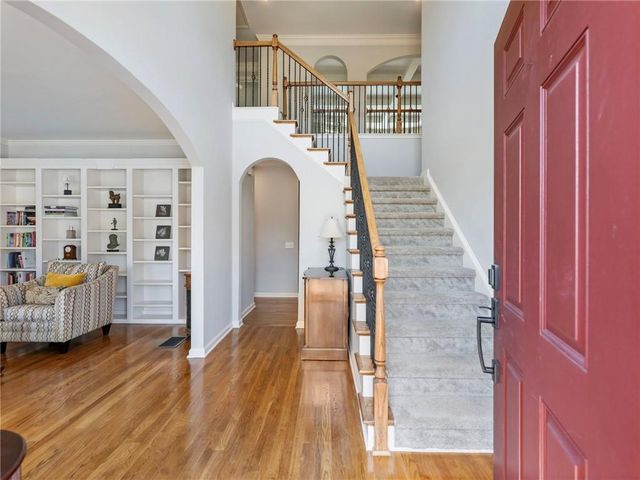 3926 Thompson Lake Drive, Buford, GA 30519