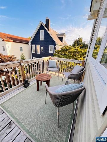 248 Prospect Avenue 2nd floor, Bayonne, NJ 07002