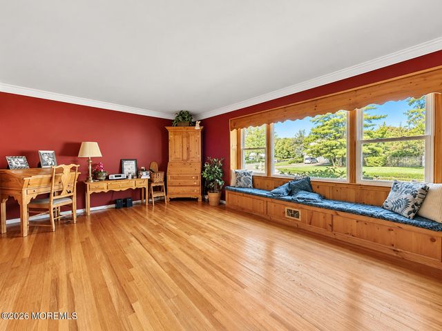 11 Glenmere Place, Old Bridge, NJ 08857