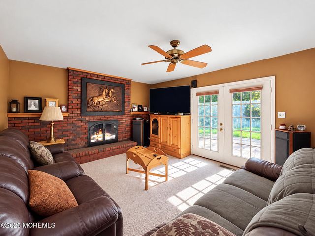 11 Glenmere Place, Old Bridge, NJ 08857