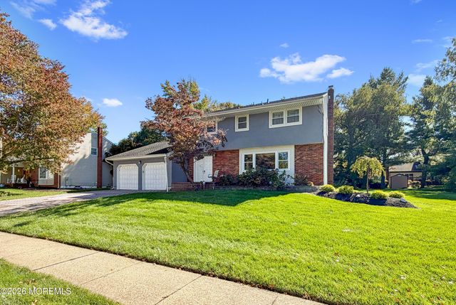 11 Glenmere Place, Old Bridge, NJ 08857