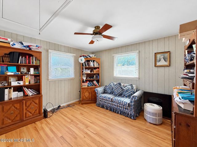 11 Glenmere Place, Old Bridge, NJ 08857