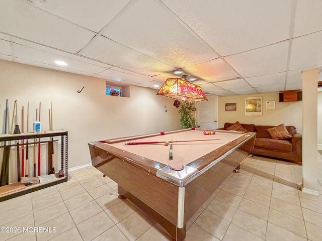 11 Glenmere Place, Old Bridge, NJ 08857