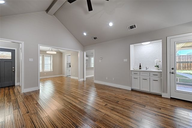 2831 Silverspring Road, Carrollton, TX 75006