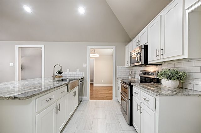 2831 Silverspring Road, Carrollton, TX 75006