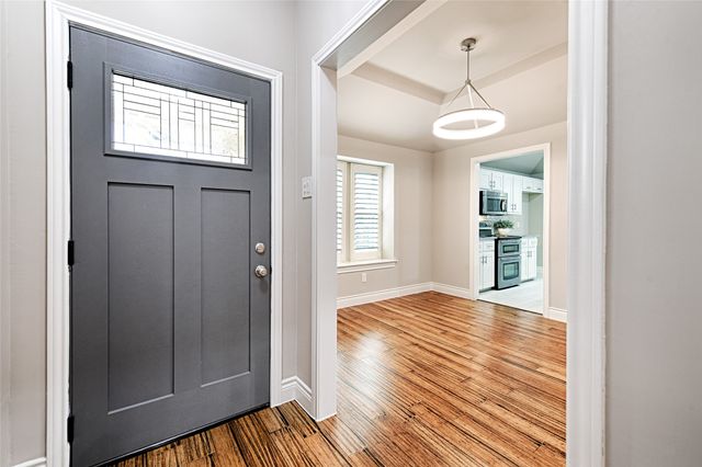 2831 Silverspring Road, Carrollton, TX 75006