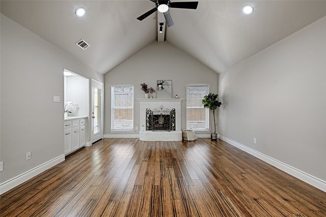 2831 Silverspring Road, Carrollton, TX 75006
