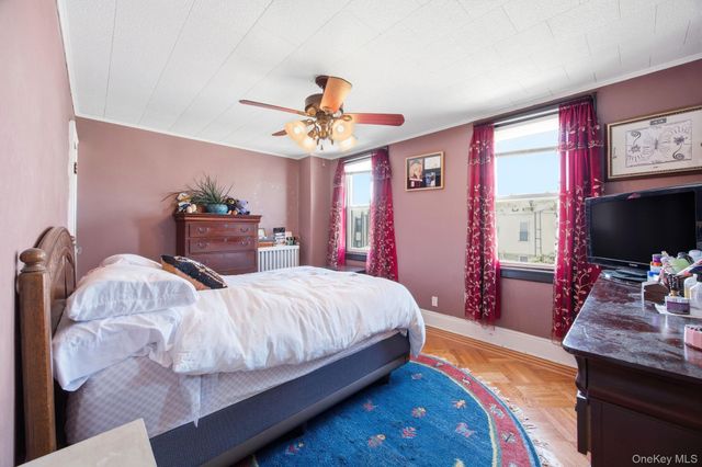 7824 86th Street, Glendale, NY 11385