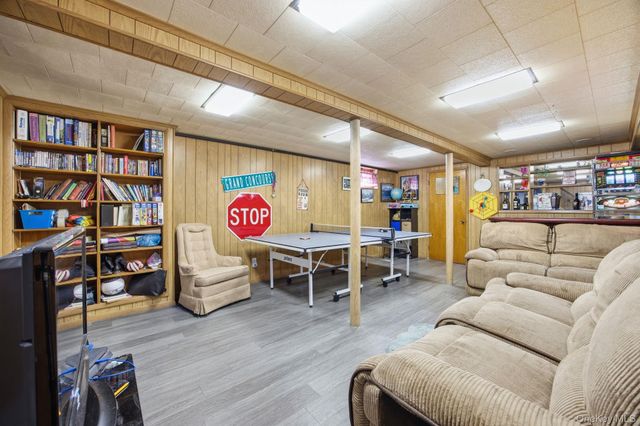 7824 86th Street, Glendale, NY 11385