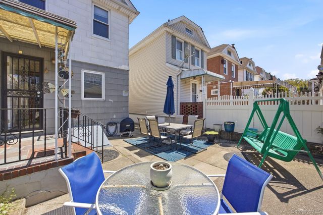 7824 86th Street, Glendale, NY 11385