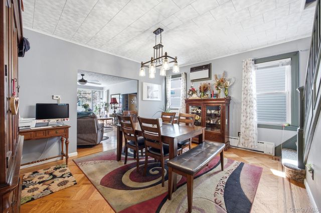 7824 86th Street, Glendale, NY 11385