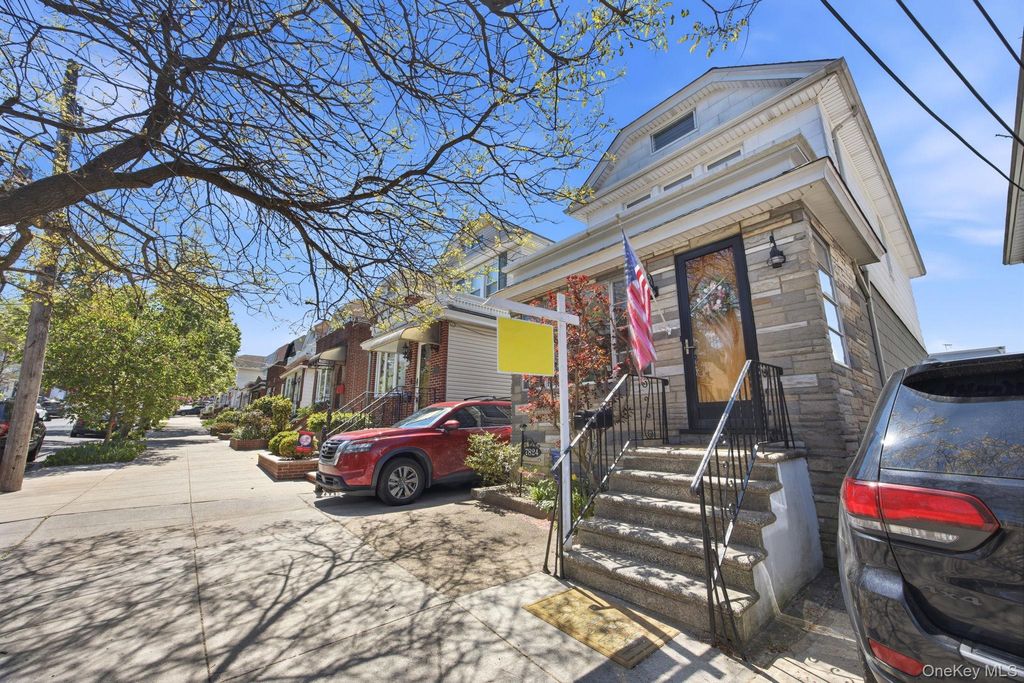 7824 86th Street, Glendale, NY 11385