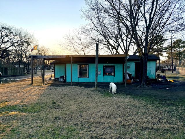 336 Paddock Drive, Mabank, TX 75156