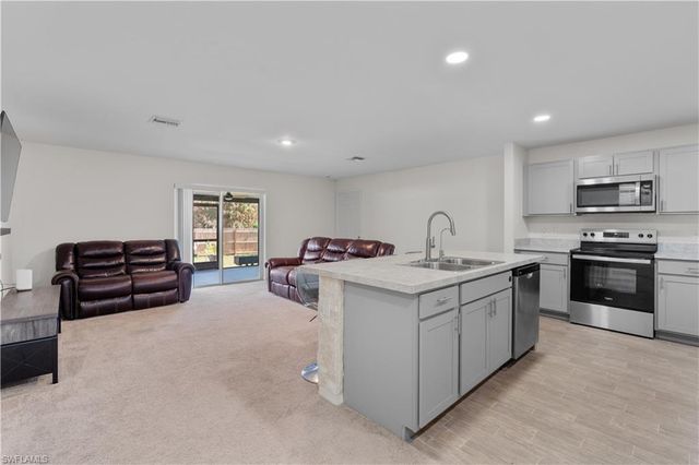 2706 9th ST SW, Lehigh Acres, FL 33976