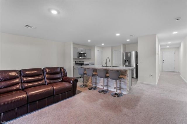 2706 9th ST SW, Lehigh Acres, FL 33976