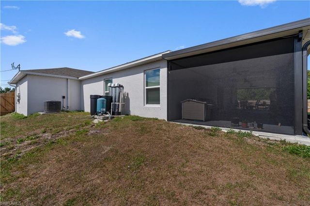 2706 9th ST SW, Lehigh Acres, FL 33976