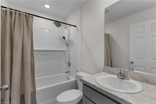 2706 9th ST SW, Lehigh Acres, FL 33976
