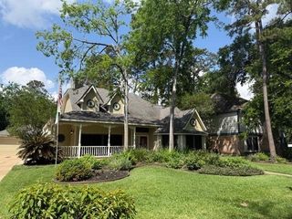 17703 Oaksham Lane, Spring, TX 77379