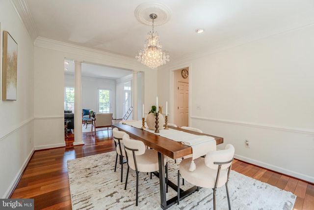 4907 ELSA CT, Fairfax, VA 22030