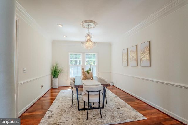 4907 ELSA CT, Fairfax, VA 22030