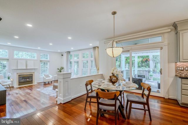 4907 ELSA CT, Fairfax, VA 22030