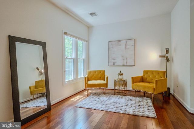 4907 ELSA CT, Fairfax, VA 22030