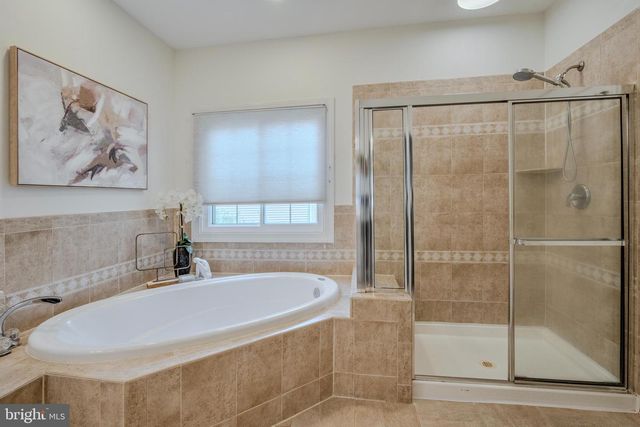 4907 ELSA CT, Fairfax, VA 22030