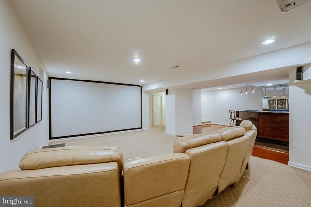 4907 ELSA CT, Fairfax, VA 22030