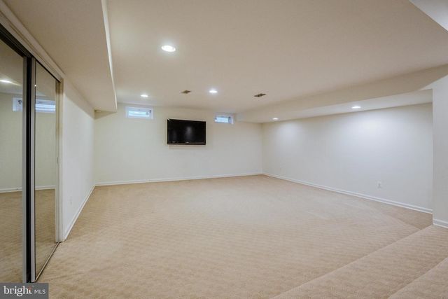4907 ELSA CT, Fairfax, VA 22030