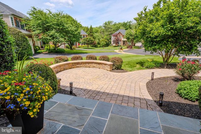 4907 ELSA CT, Fairfax, VA 22030
